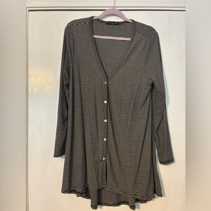 Kim & Cami Black and White Striped Top